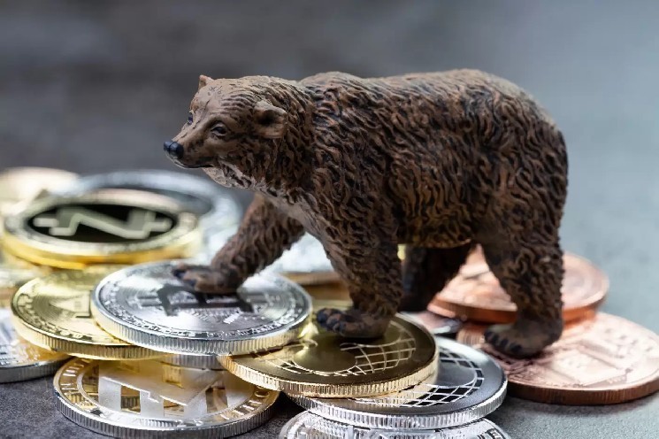 One Analyst Turned Bearish on Bitcoin: Shared the Scenario He Expects